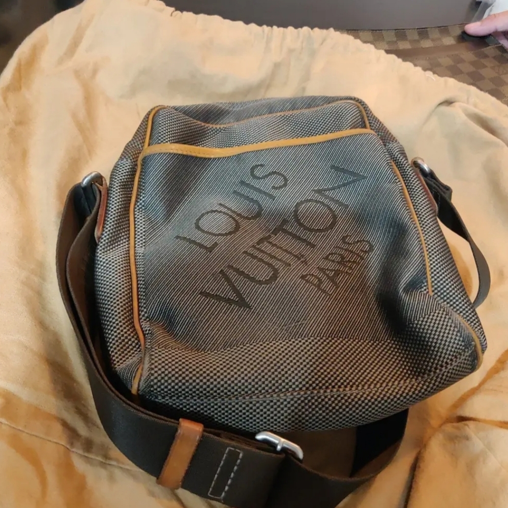 Louis Vuitton Leather/Canvas Handbag/ Unisex - Picture 2 of 7
